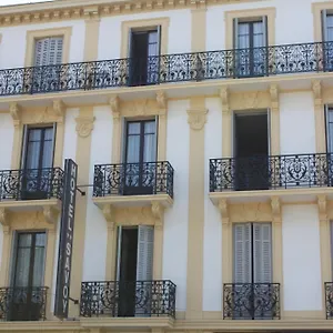 ** Hotel Savoy France
